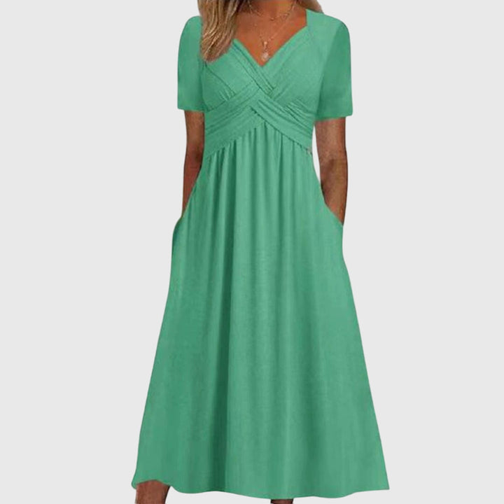 AMANDA | FLATTERING DRESS